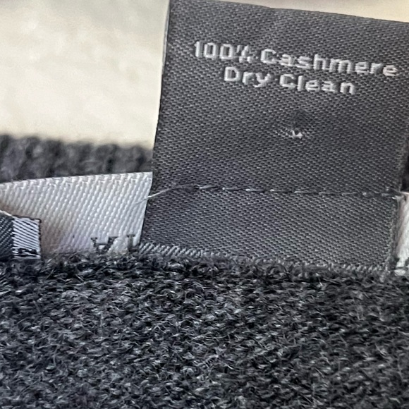 ANN TAYLOR Cashmere Button Down Sweater - Picture 3 of 5